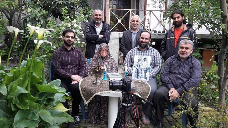 مستند «پرندهها درخت را فراموش نمیکنند»، بر روی میز تدوین