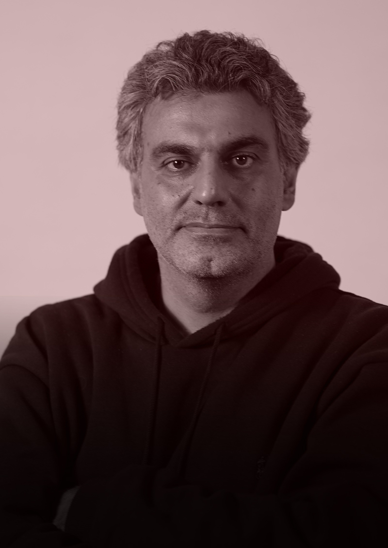 محسن اسلام زاده